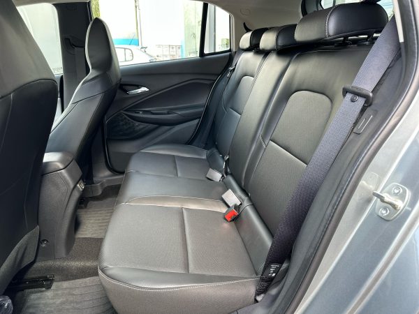 CHEVROLET ONIX PREMIER 1.0T AT - Imagen 19