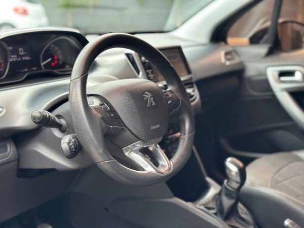 PEUGEOT 208 FELINE 1.6 MT 2015 - Imagen 10