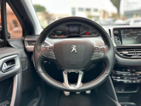 PEUGEOT 208 FELINE 1.6 MT 2015 - Imagen 14