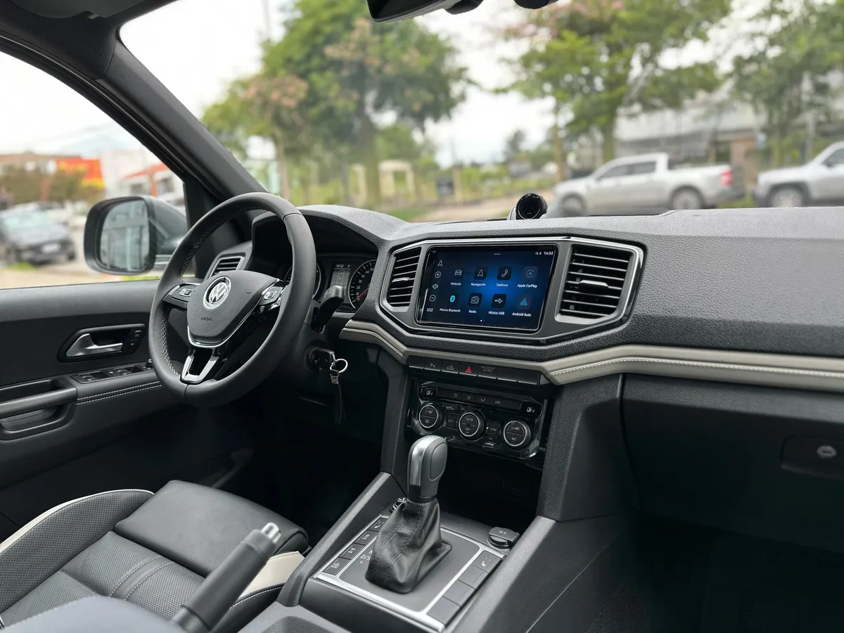 VOLKSWAGEN AMAROK HIGH 2.0 4X2 AT - Imagen 8