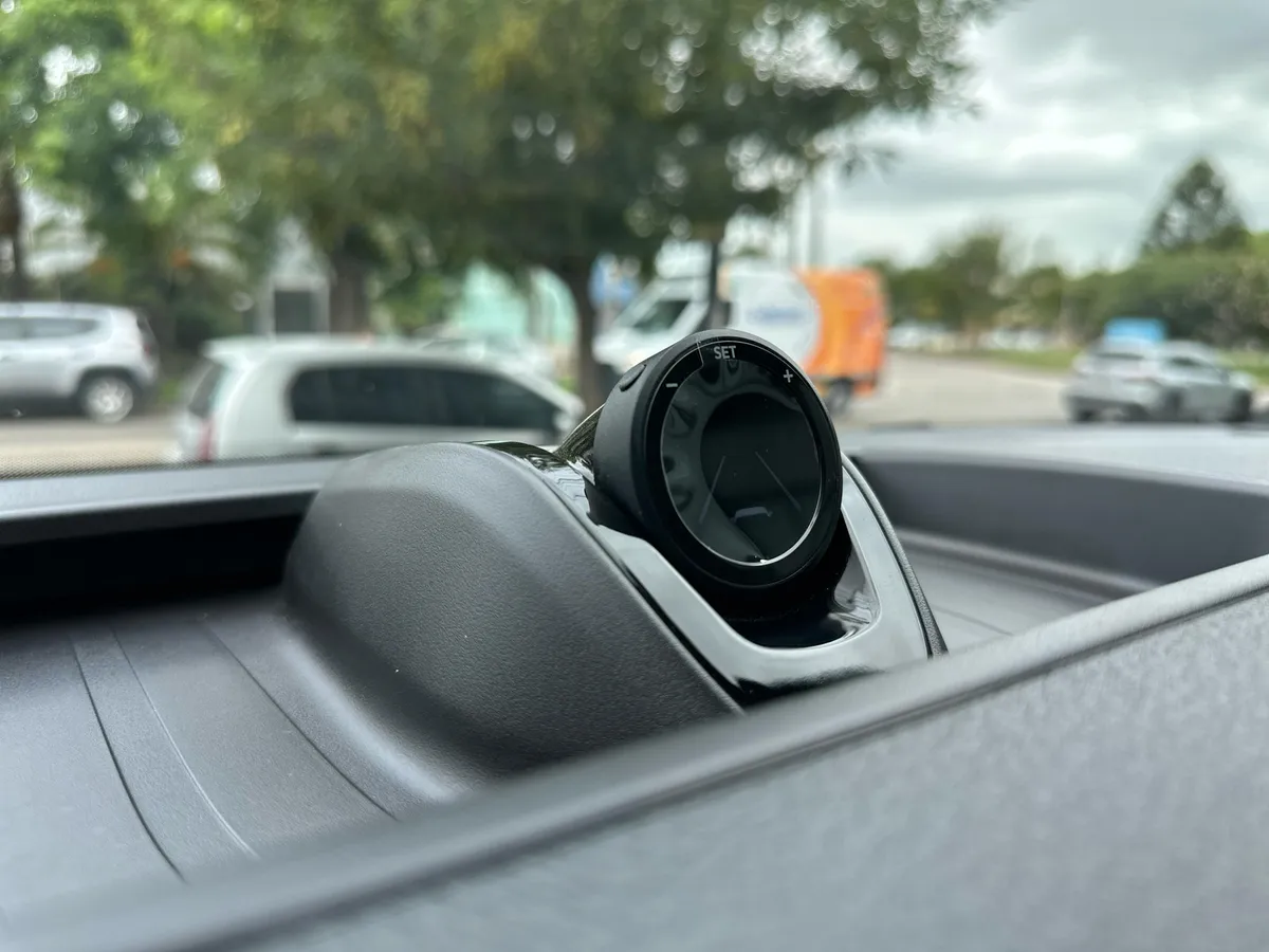 VOLKSWAGEN AMAROK HIGH 2.0 4X2 AT - Imagen 5
