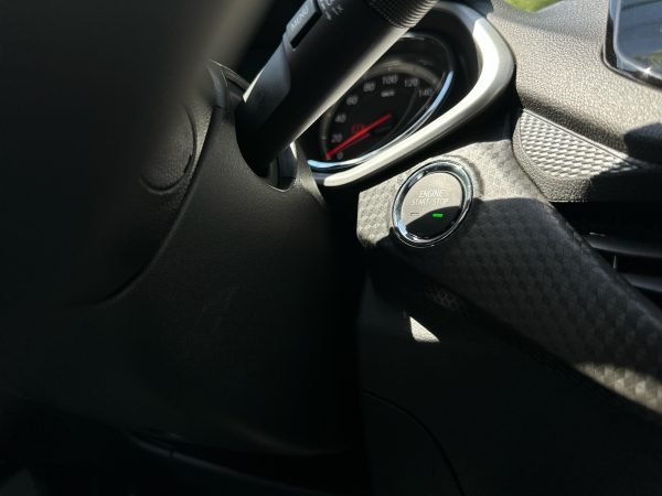 CHEVROLET ONIX LTZ 1.0T AT - Imagen 16