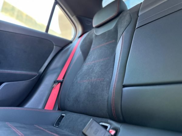 MERCEDES-BENZ A35 AMG AT SEDAN - Imagen 16