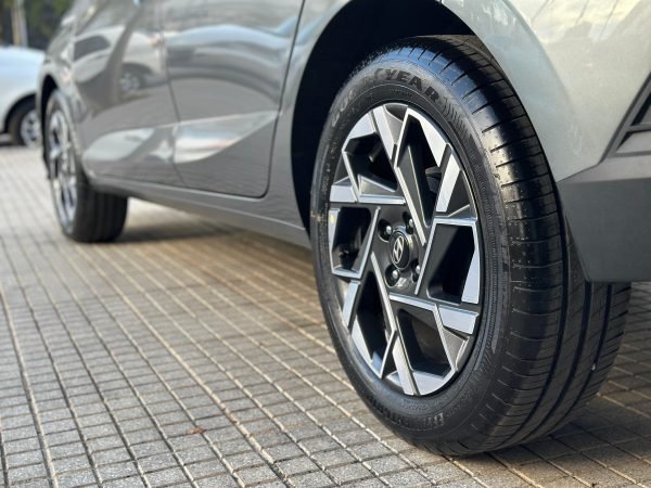 HYUNDAI HB20 CONFORT PLUS 1.6 AT - Imagen 6