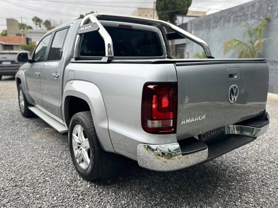 VOLKSWAGEN AMAROK HIGHLINE AT 180 4X2 2023 - Imagen 13